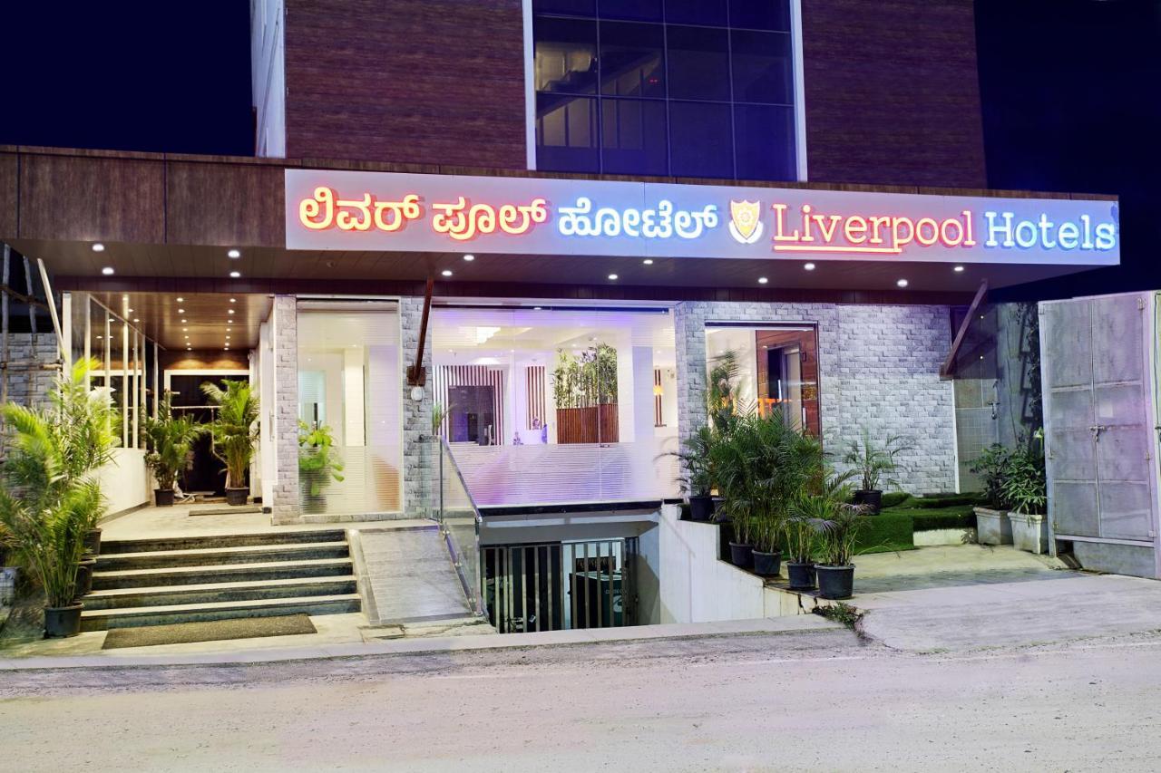 The Liverpool Blue Hotels Bangalore Exterior foto