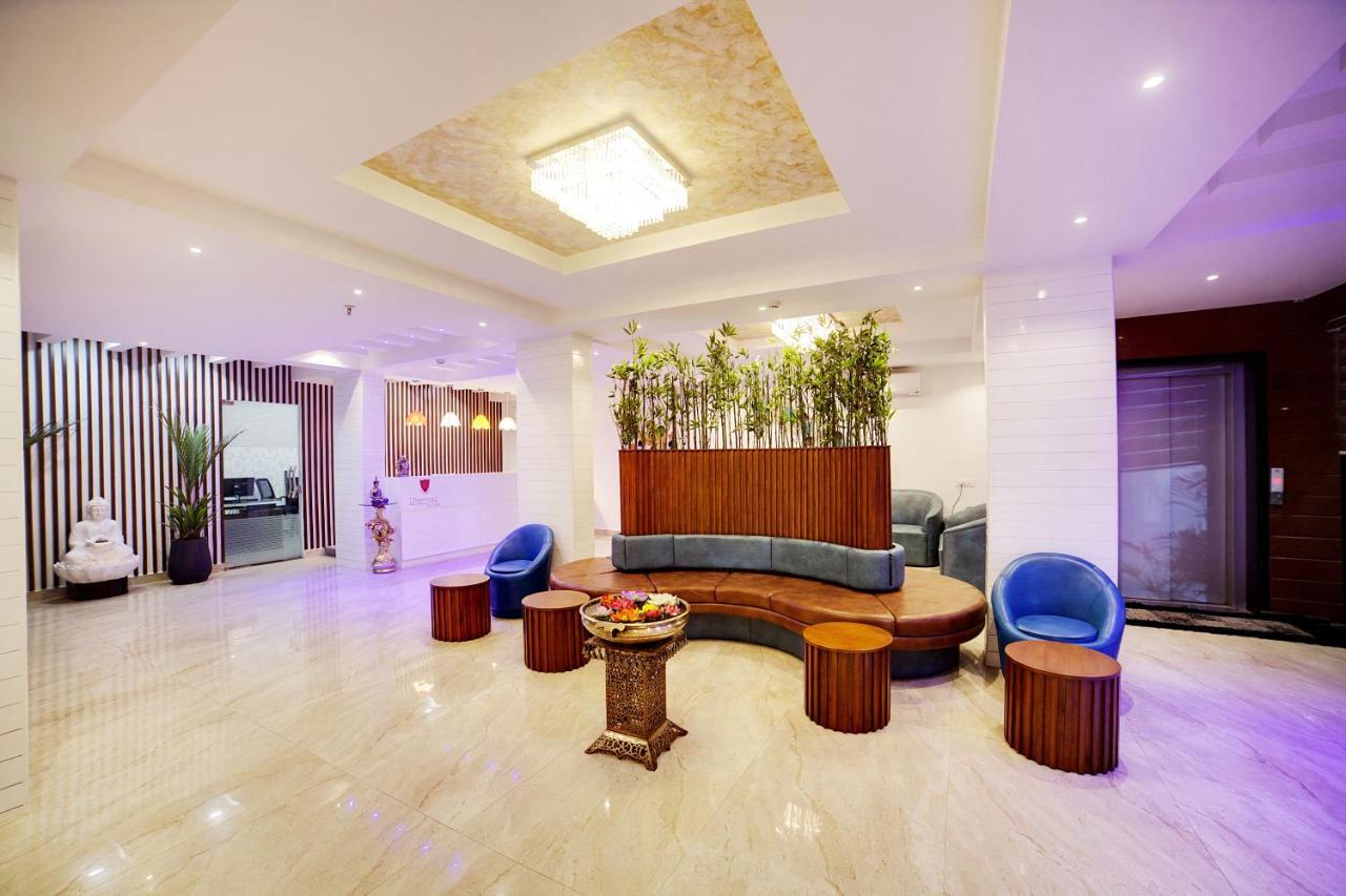 The Liverpool Blue Hotels Bangalore Exterior foto